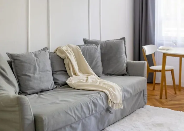 Franciszkanska Old Town 2-Bedroom Family Apartment With Bath